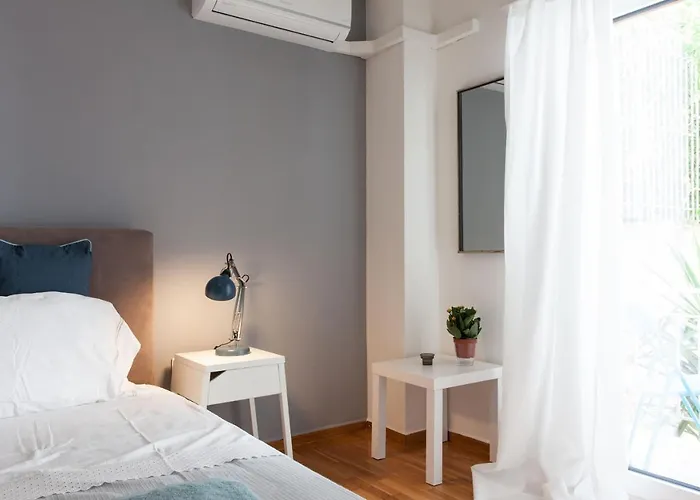 2 Bdrm Apt For Up To 6 Guests Next To Acropolis Museum