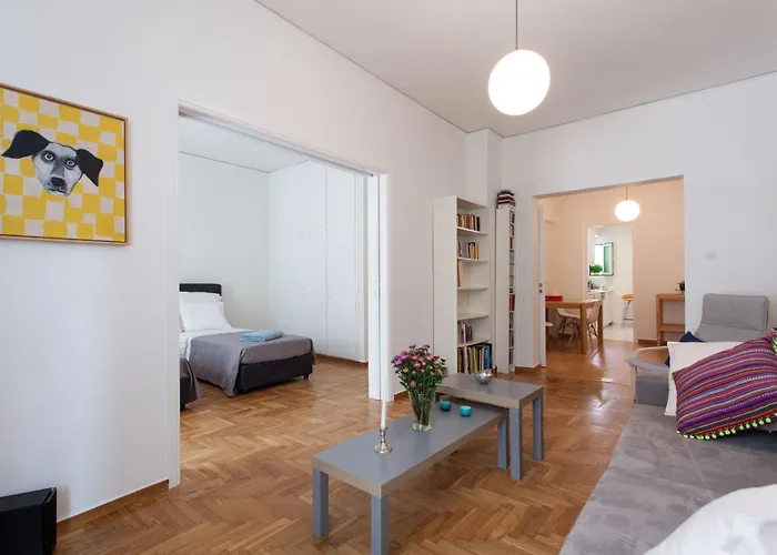 2 Bdrm Apt For Up To 6 Guests Next To Acropolis Museum
